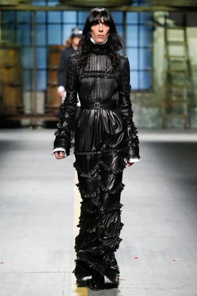 Look 53